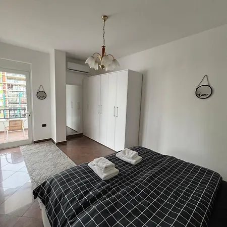 Appartement Dennys At Blloku