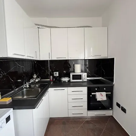 Daire Dennys At Blloku Tiran