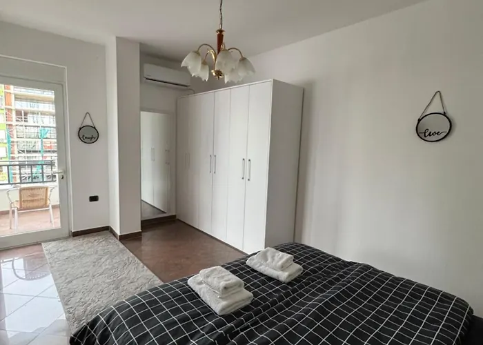 Apartment Dennys At Blloku